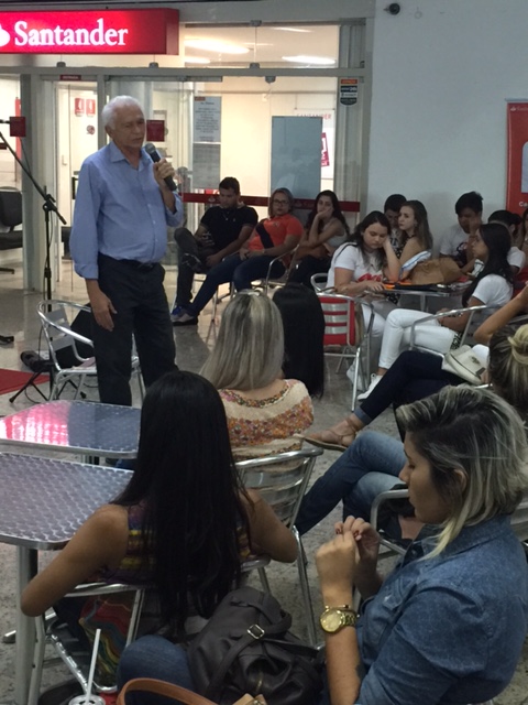 Dr. Paulo Xavier participa do Fórum de Estudantes da UNP