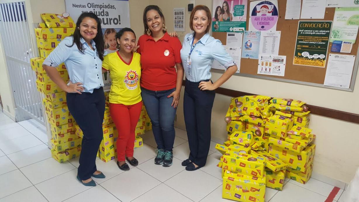 Hospital recebe brinquedos da Ri Happy